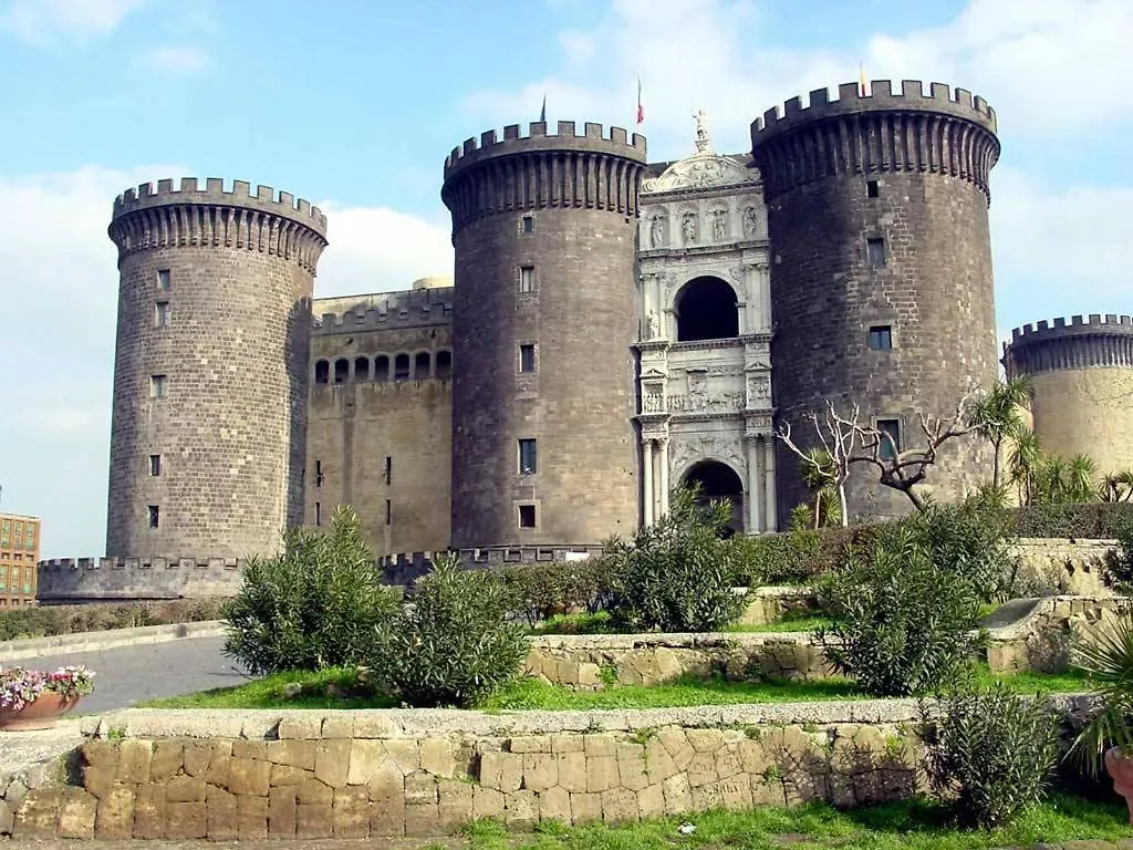 Mecla Suites Naples 3*,