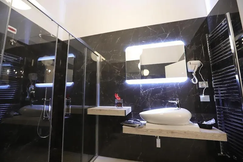 Mecla Suites Naples Guest house