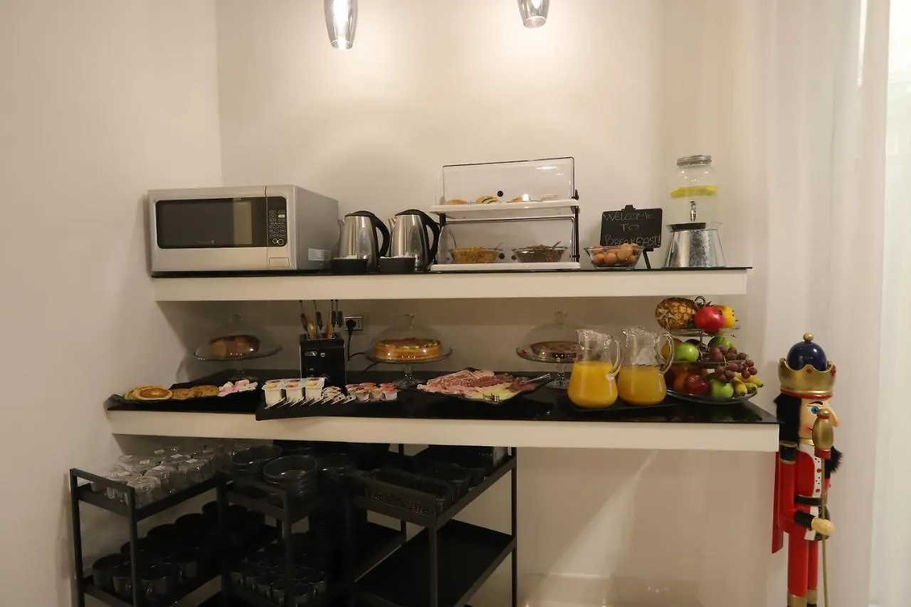 Mecla Suites Naples Italy